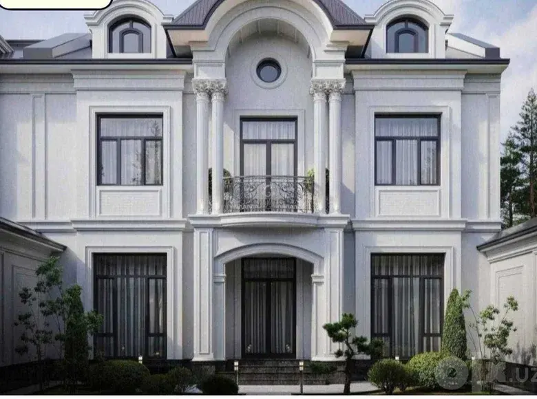 Sotiladi 5 xonali hovli uy, 4,2 sotix, 320 m², 2 qavatli — Mirzo Ulugʻbek tumani
