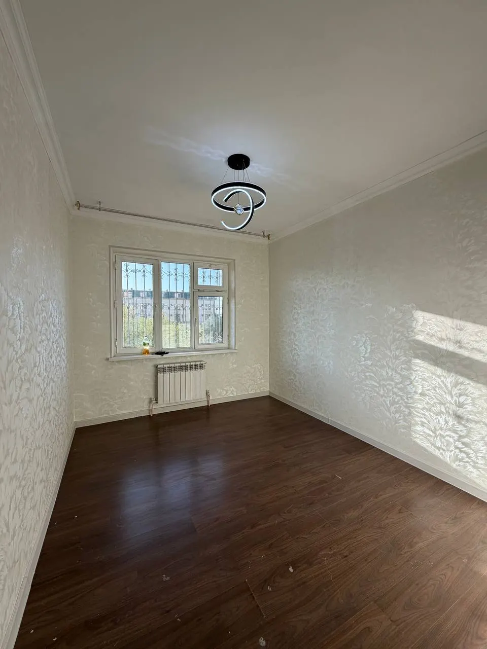 Сотилади 4 хонали квартира, 100 м², 3/9 қават — Янгиҳаёт тумани