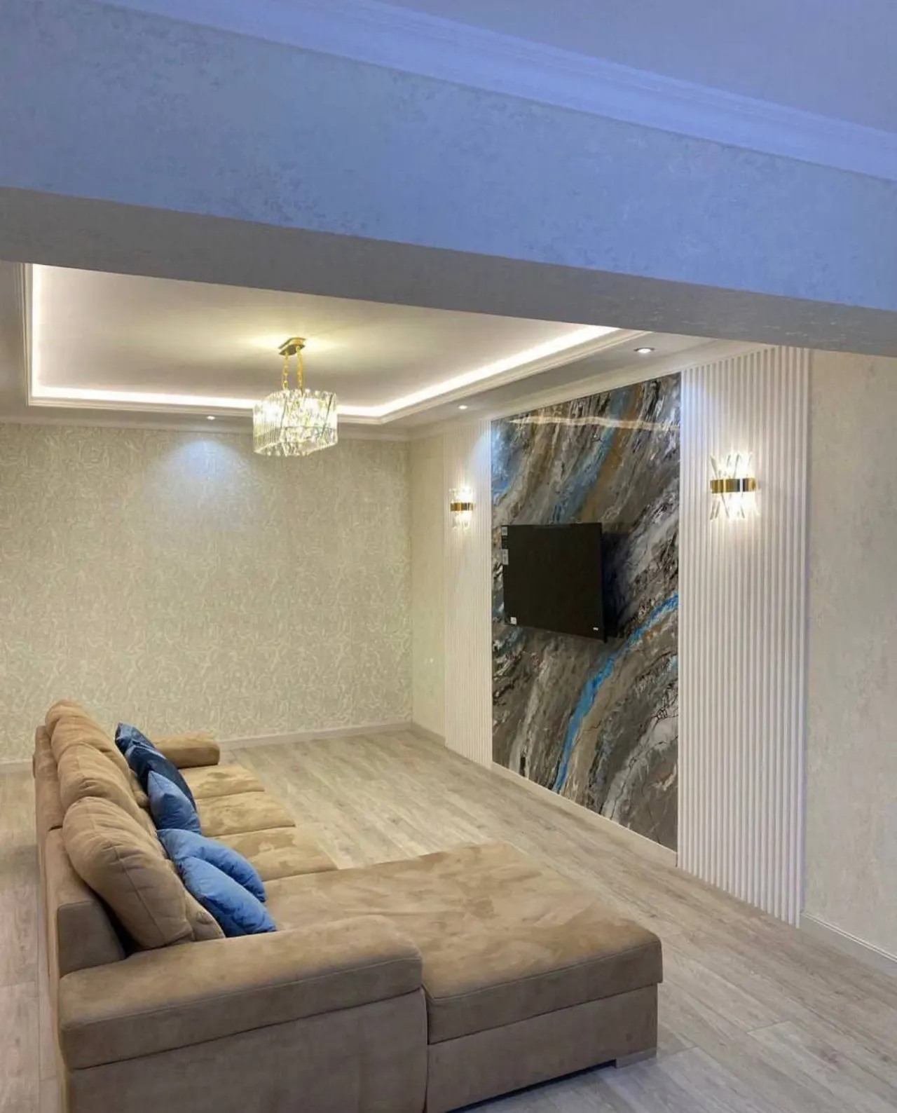 Sotiladi 2 xonali kvartira, 58 m², 2/4 qavat — Mirobod tumani