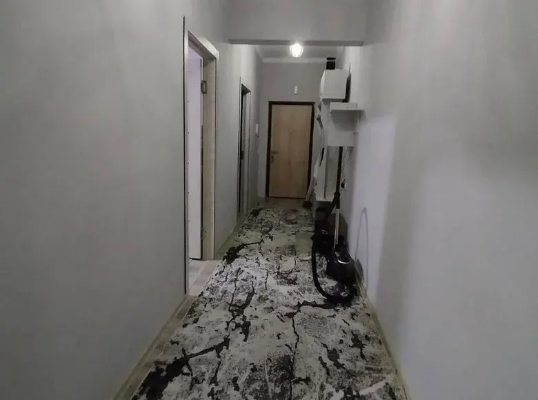 Сотилади 2 хонали квартира, 75 м², 3/15 қават — Янгиҳаёт тумани