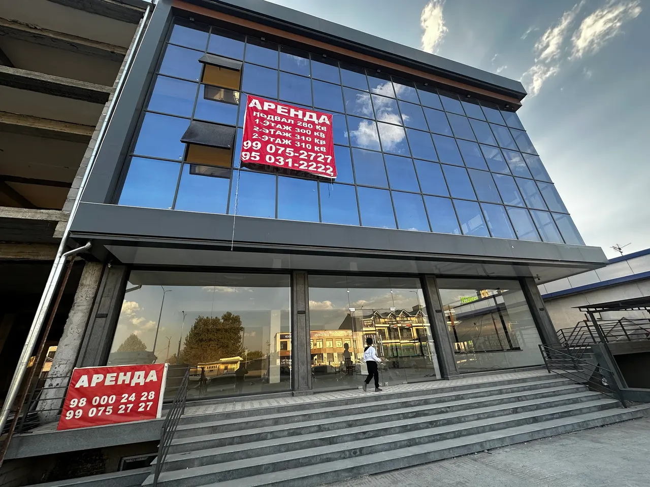 Ijaraga beriladi tijorat binosi, 310 m², 2/3 qavat — Toshkent tumani