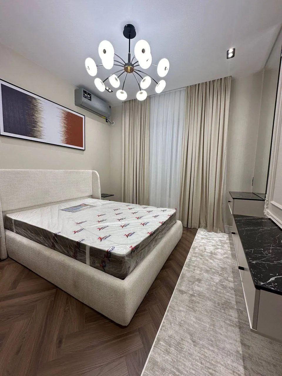 Сдаётся 4-комнатная квартира, 112 м², 5/9 этаж — Мирабадский район