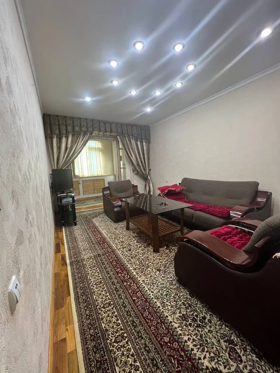 Продаётся 3-комнатная квартира, 66 м², 2/4 этаж — Яшнабадский район