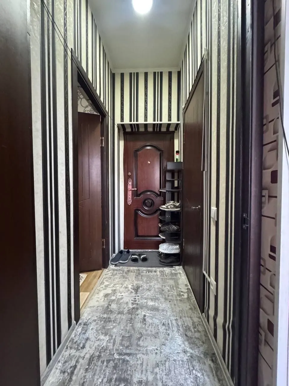 Продаётся 1-комнатная квартира, 27 м², 4/4 этаж — Юнусабадский район