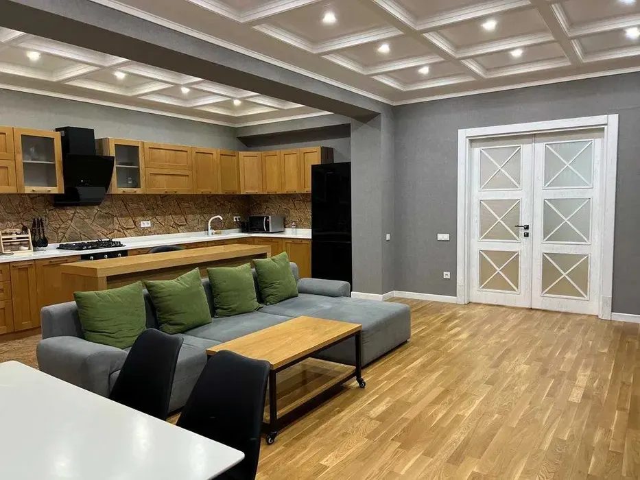 Ижарага берилади 4 хонали квартира, 125 м², 7/7 қават — Мирзо Улуғбек тумани