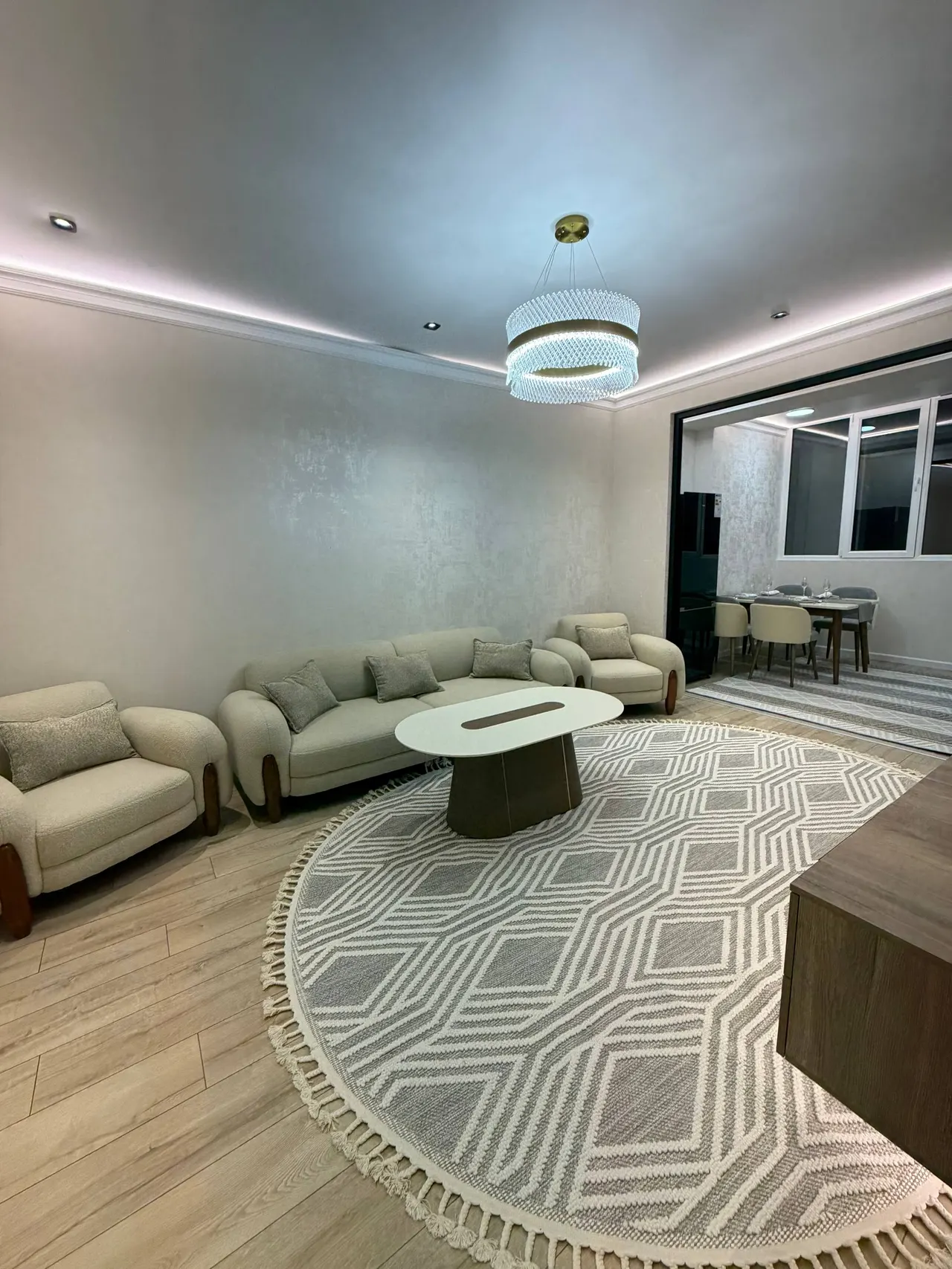 Сотилади 3 хонали квартира, 70 м², 2/16 қават — Юнусобод тумани