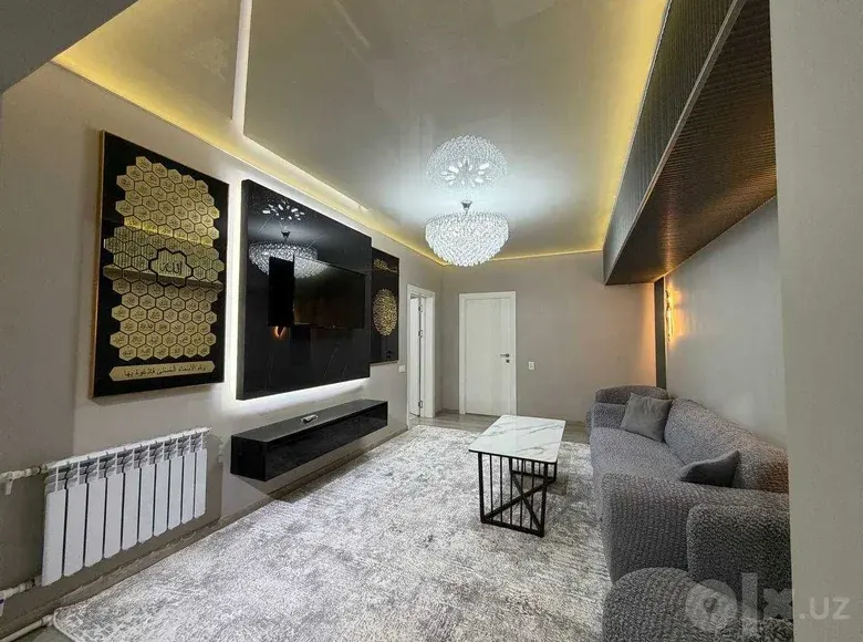 Sotiladi 3 xonali kvartira, 56 m², 2/4 qavat — Yakkasaroy tumani