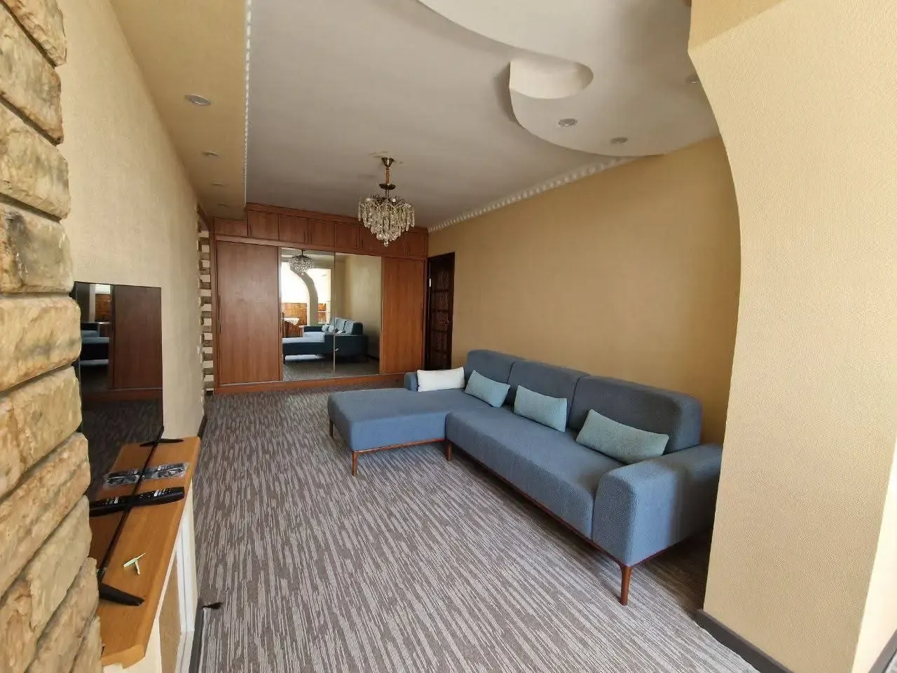 Продаётся 2-комнатная квартира, 70 м², 9/12 этаж — Яккасарайский район