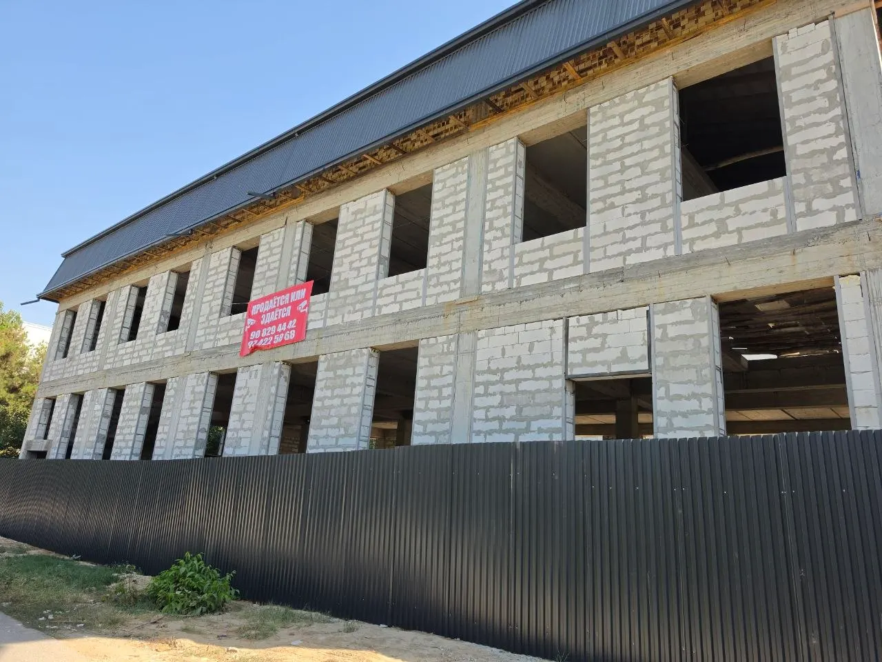 Сотилади тижорат биноси, 800 м², 8 сотих — Олмазор тумани