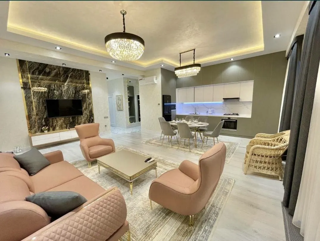 Ijaraga beriladi 3 xonali kvartira, 110 m², 4/8 qavat — Shayxontohur tumani