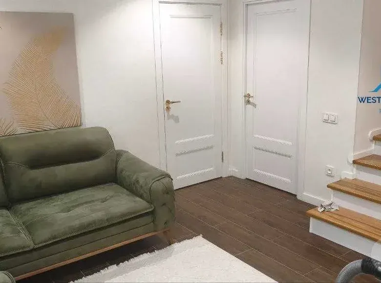 Ijaraga beriladi 6 xonali hovli uy, 250 m², 2 qavatli — Mirzo Ulugʻbek tumani