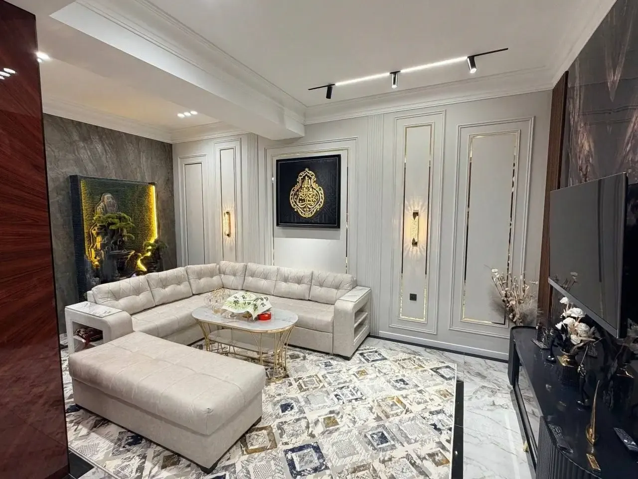 Sotiladi 2 xonali kvartira, 63 m², 13/14 qavat — Yakkasaroy tumani