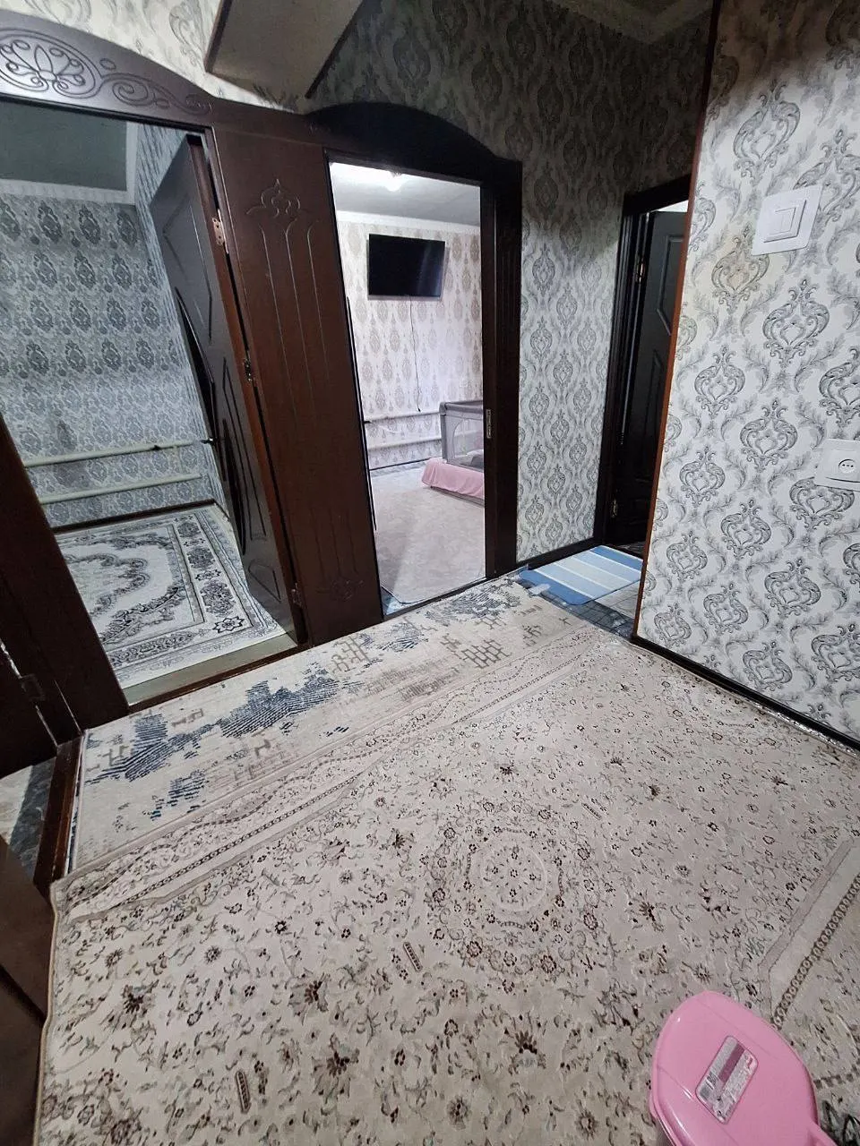 Сотилади 3 хонали квартира, 75 м², 2/4 қават — Мирзо Улуғбек тумани