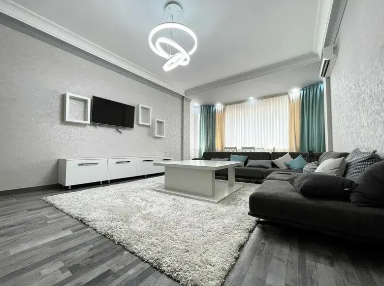 Сотилади 4 хонали квартира, 175 м², 5/8 қават — Миробод тумани