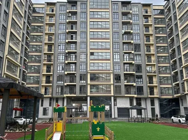 Sotiladi 2 xonali kvartira, 77 m², 5/11 qavat — Yakkasaroy tumani