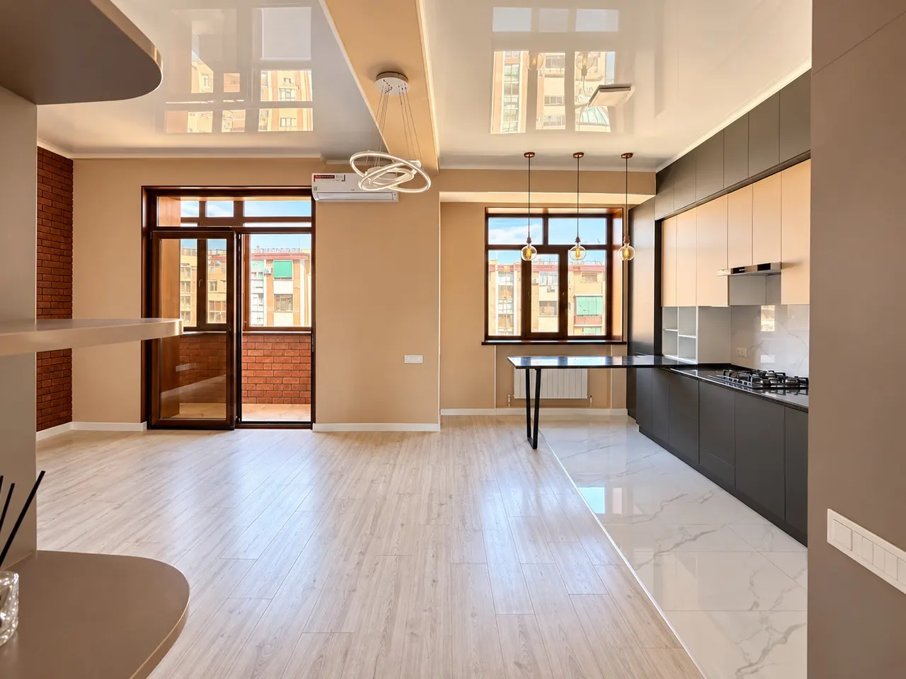 Продаётся 4-комнатная квартира, 126 м², 8/9 этаж — Яшнабадский район