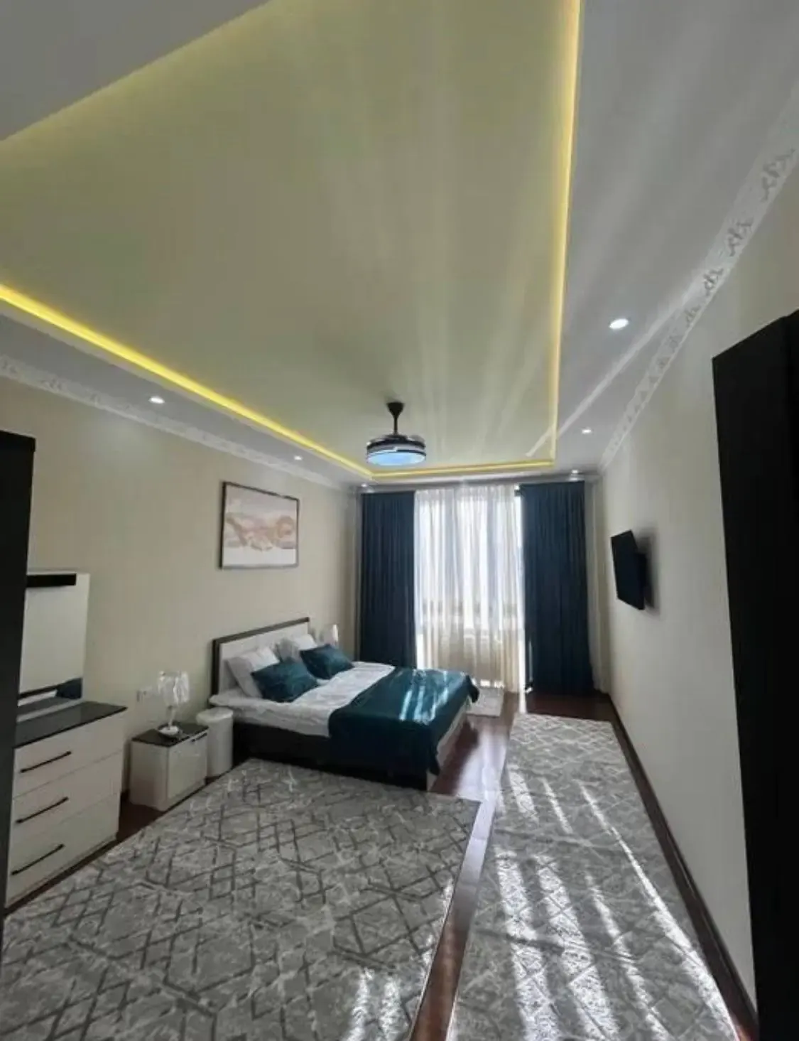 Ижарага берилади 2 хонали квартира, 80 м², 4/10 қават — Яккасарой тумани