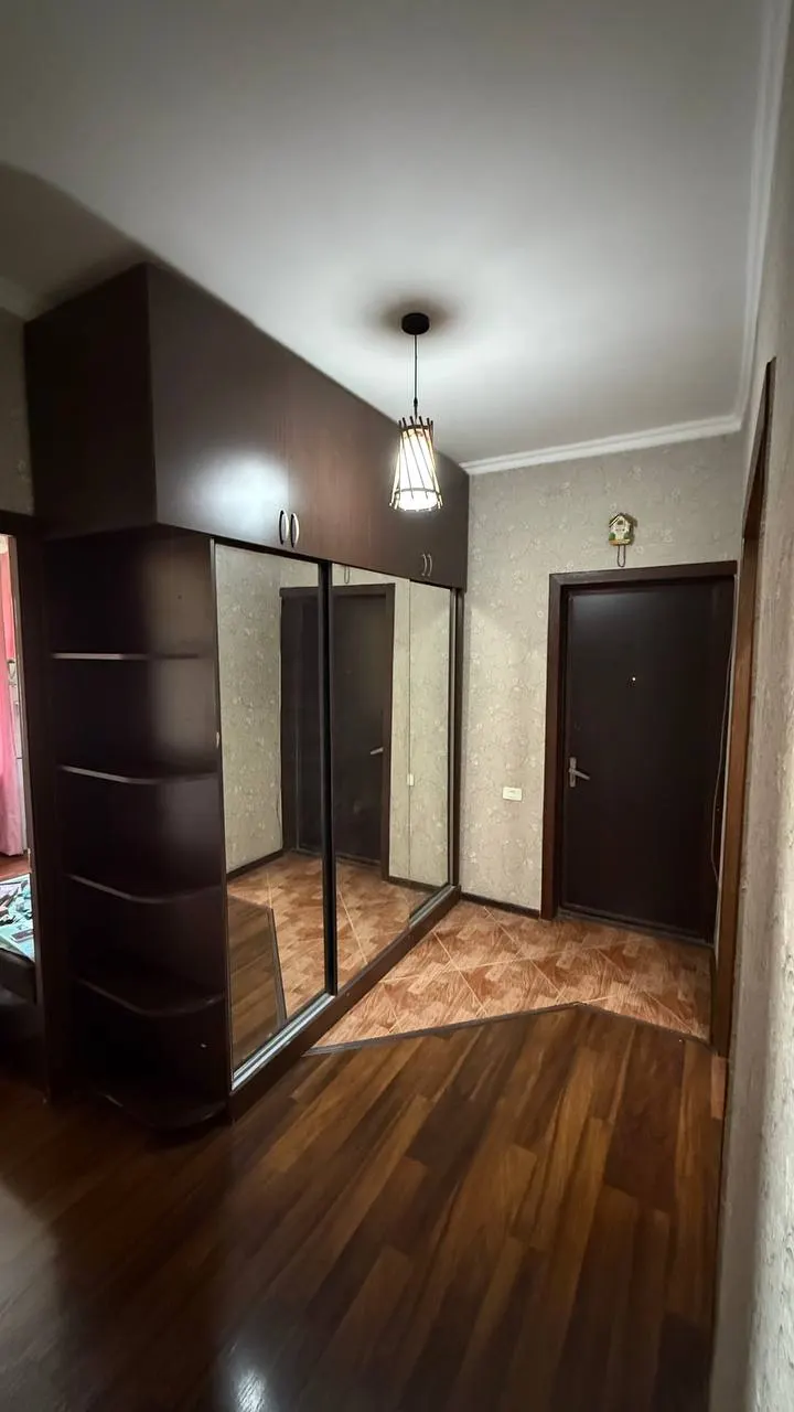 Sotiladi 3 xonali kvartira, 77 m², 4/4 qavat — Yashnobod tumani