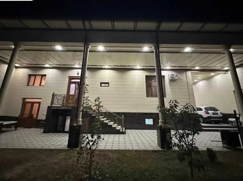 Sotiladi 8 xonali hovli uy, 9.2 sotix, 530 m² — Sergeli tumani
