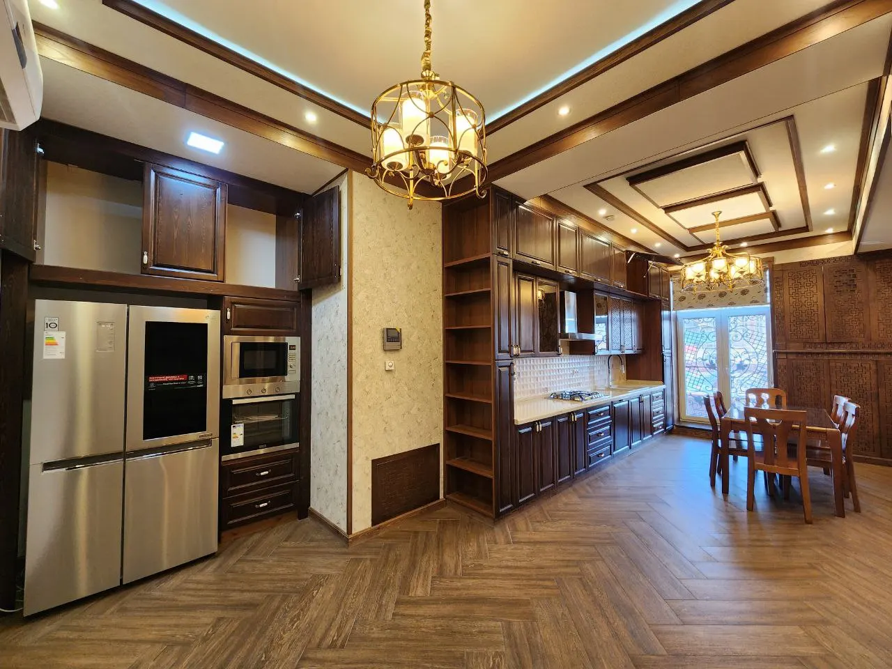 Ижарага берилади 3 хонали квартира, 180 м², 2/6 қават — Яккасарой тумани