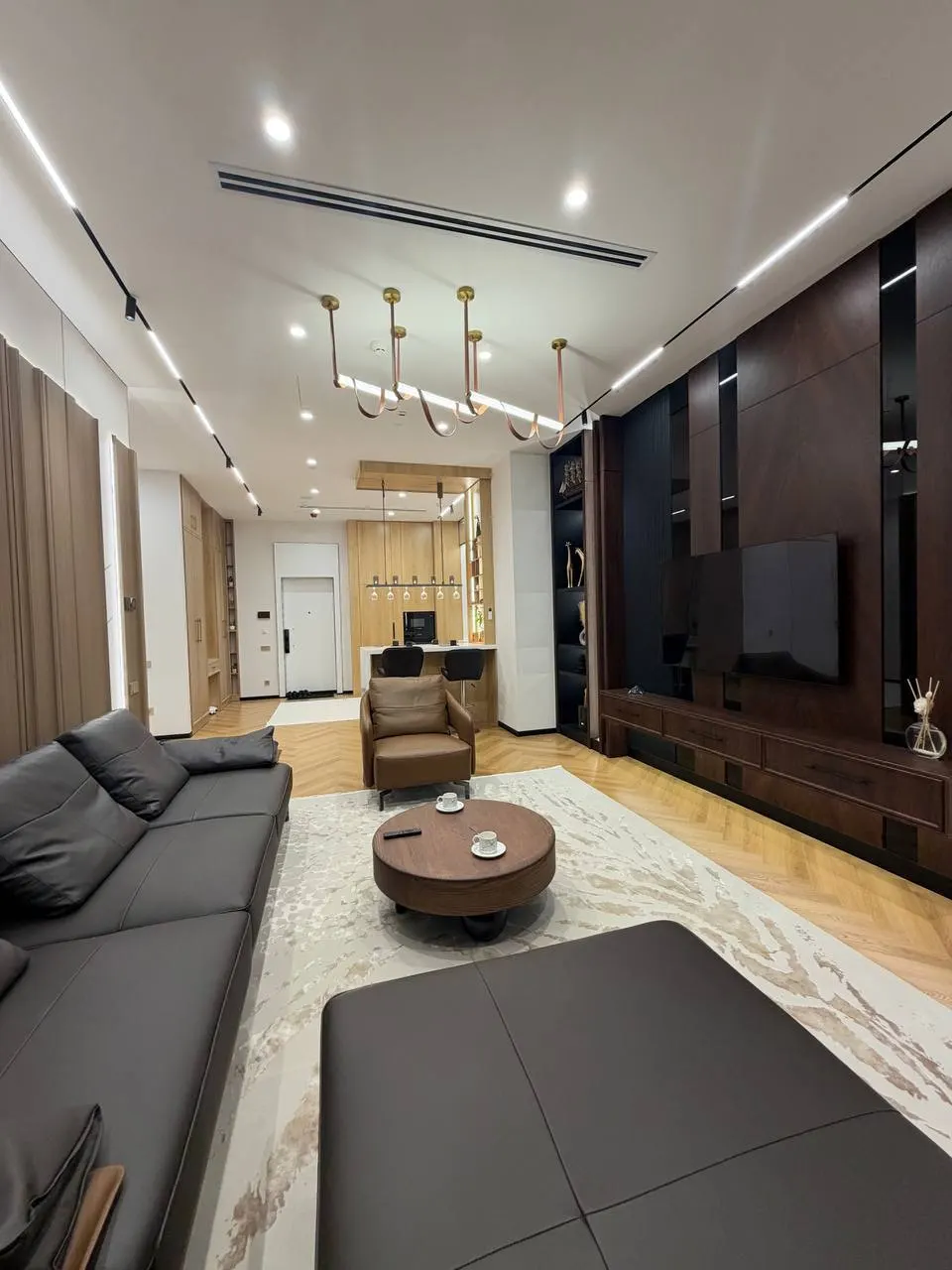 Sotiladi 3 xonali kvartira, 92 m², 33/51 qavat — Shayxontohur tumani