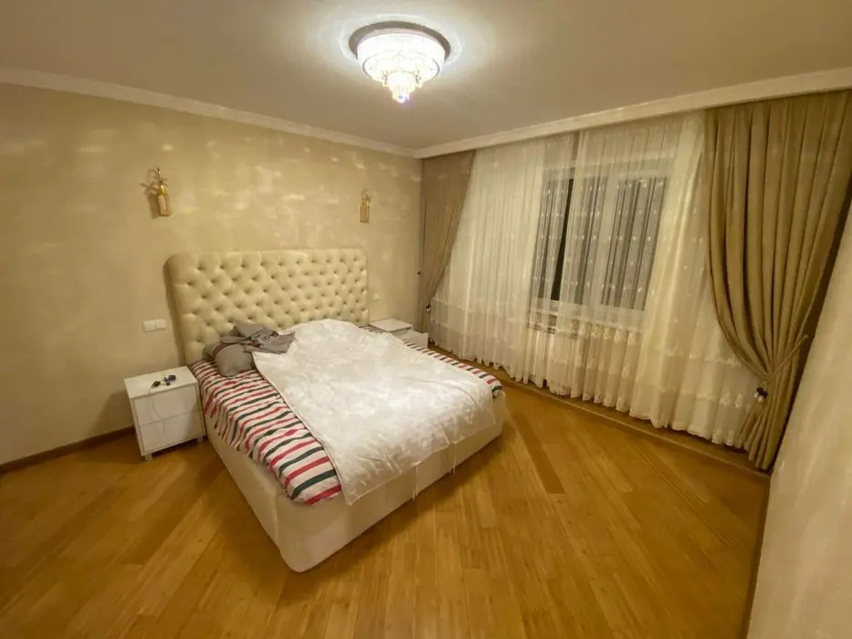 Ijaraga beriladi 6 xonali kvartira, 165 m², 3/5 qavat — Mirzo Ulugʻbek tumani