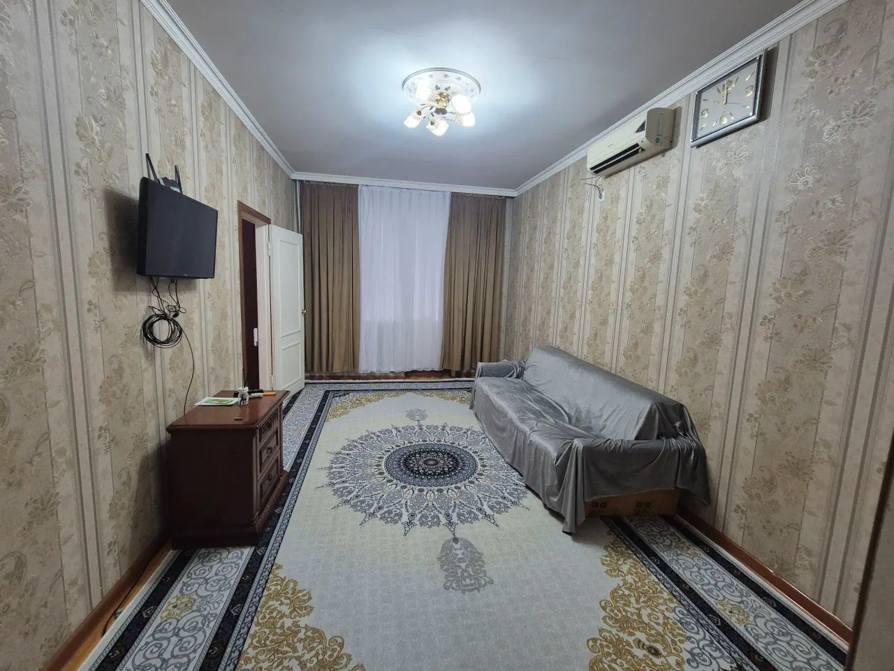 Продаётся 3-комнатная квартира, 50 м², 1/1 этаж — Чиланзарский район