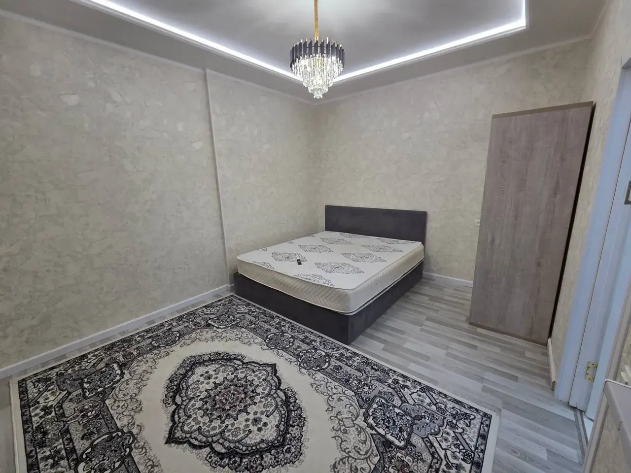 Сдаётся 2-комнатная квартира, 60 м², 1/9 этаж — Учтепинский район