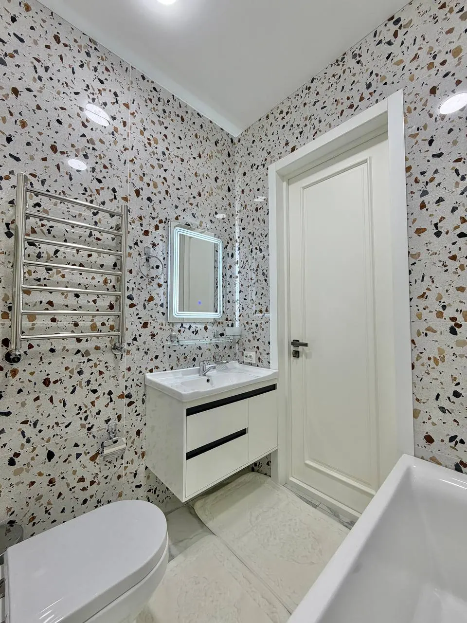 Сотилади 2 хонали квартира, 74 м², 9/10 қават — Яккасарой тумани