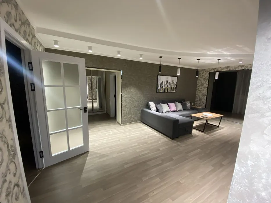 Сдаётся 3-комнатная квартира, 100 м², 3/4 этаж — Юнусабадский район
