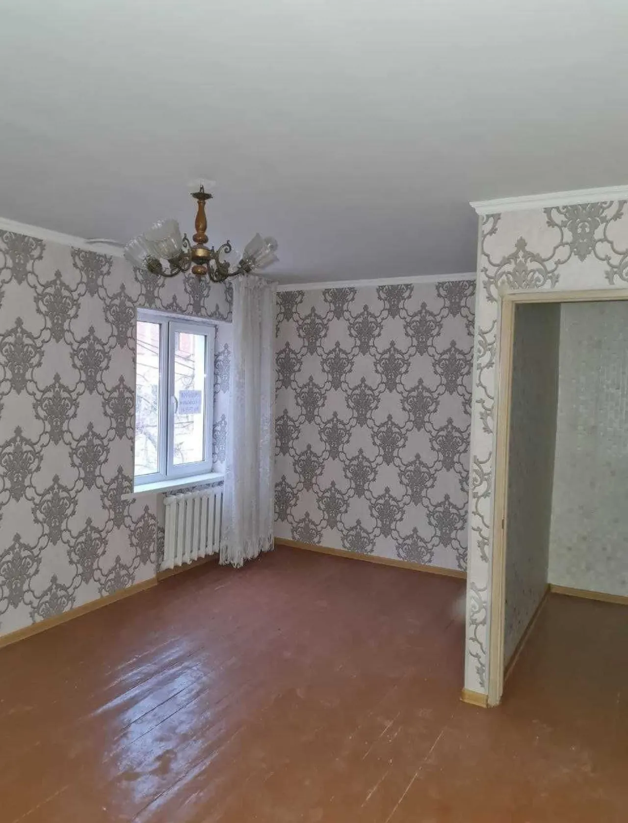 Сотилади 1 хонали квартира, 45 м², 2/4 қават — Чирчиқ шаҳри