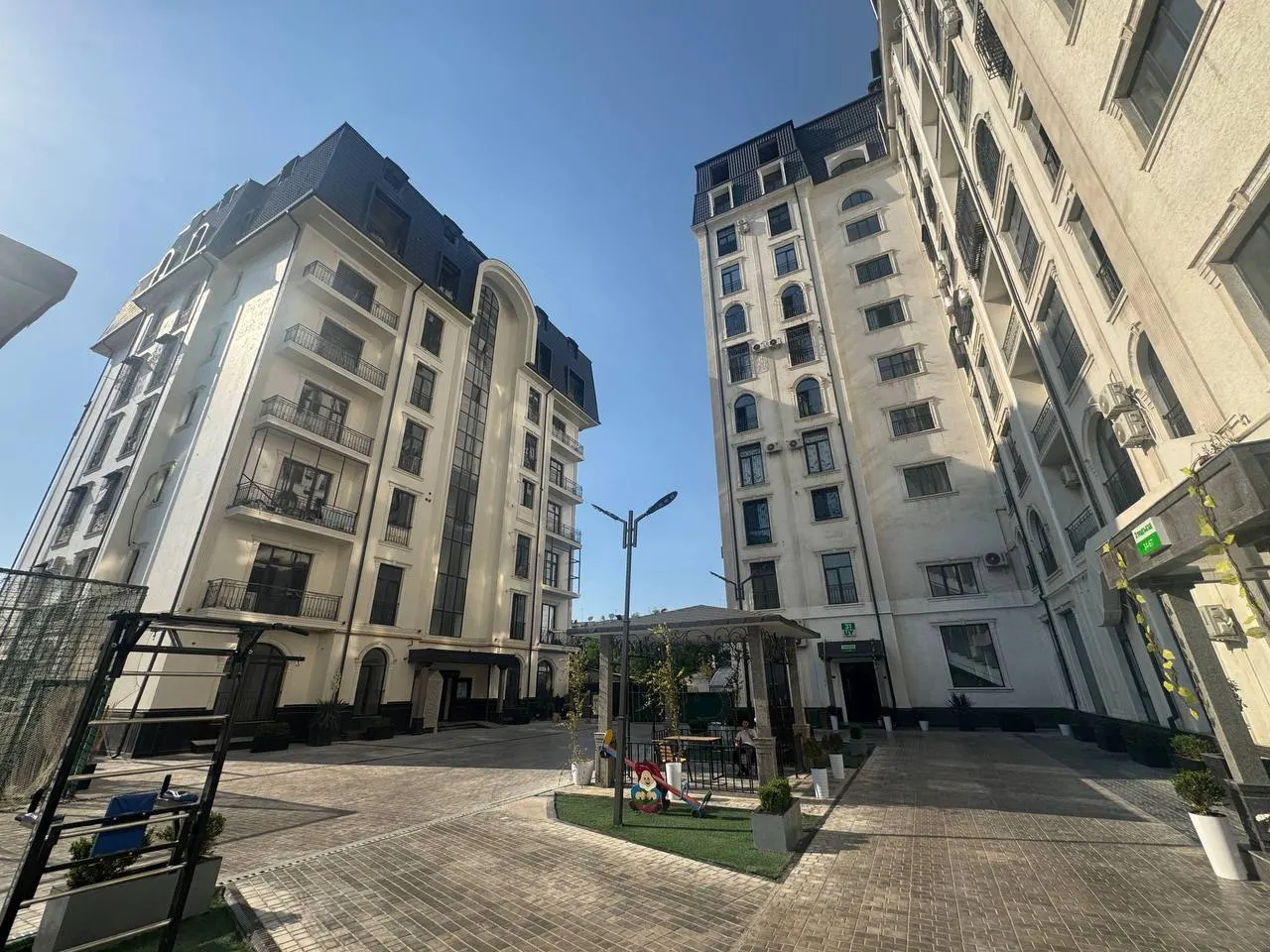 Сотилади 5 хонали квартира, 230 м², 1/8 қават — Юнусобод тумани