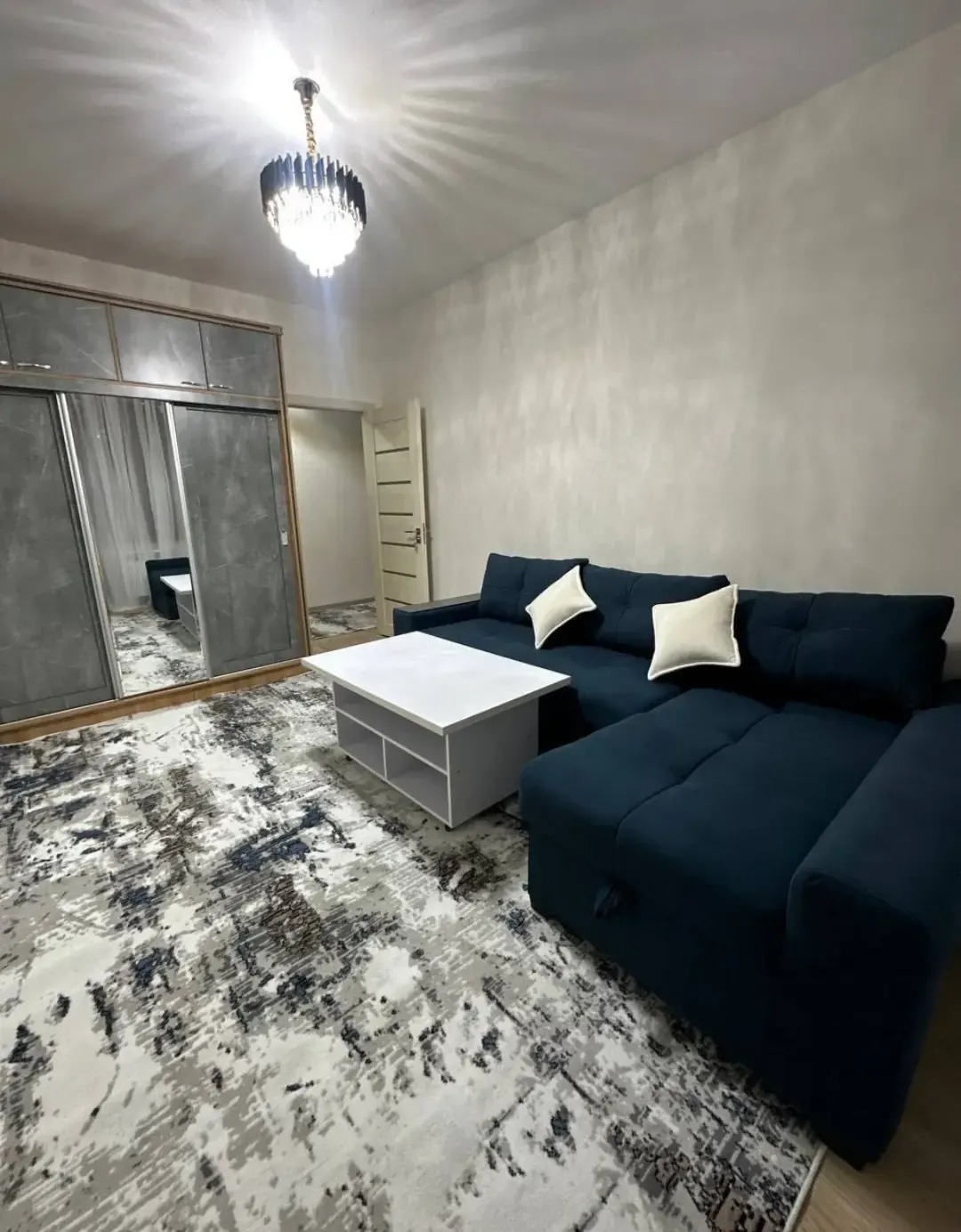 Продаётся 1-комнатная квартира, 37 м², 8/13 этаж — Алмазарский район