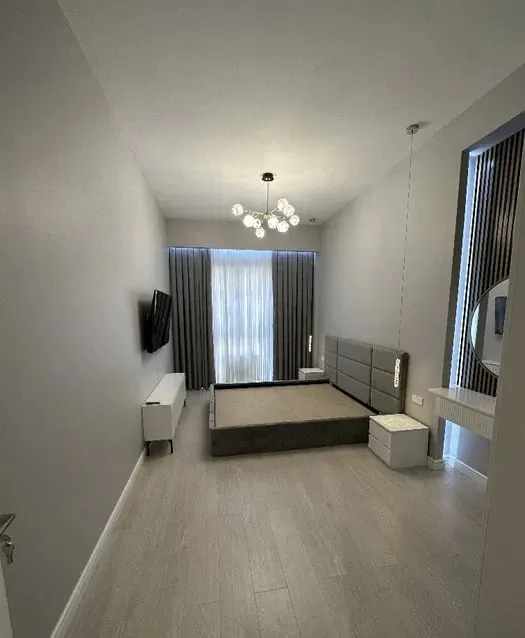 Сдаётся 3-комнатная квартира, 93 м², 2/6 этаж — Мирабадский район