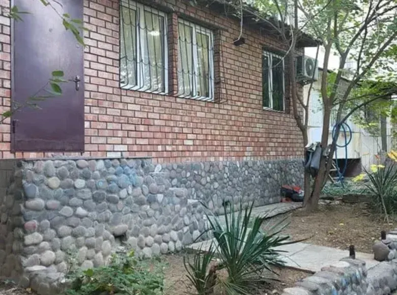Продаётся 2-комнатная квартира, 51 м², 1/5 этаж — Мирзо-Улугбекский район