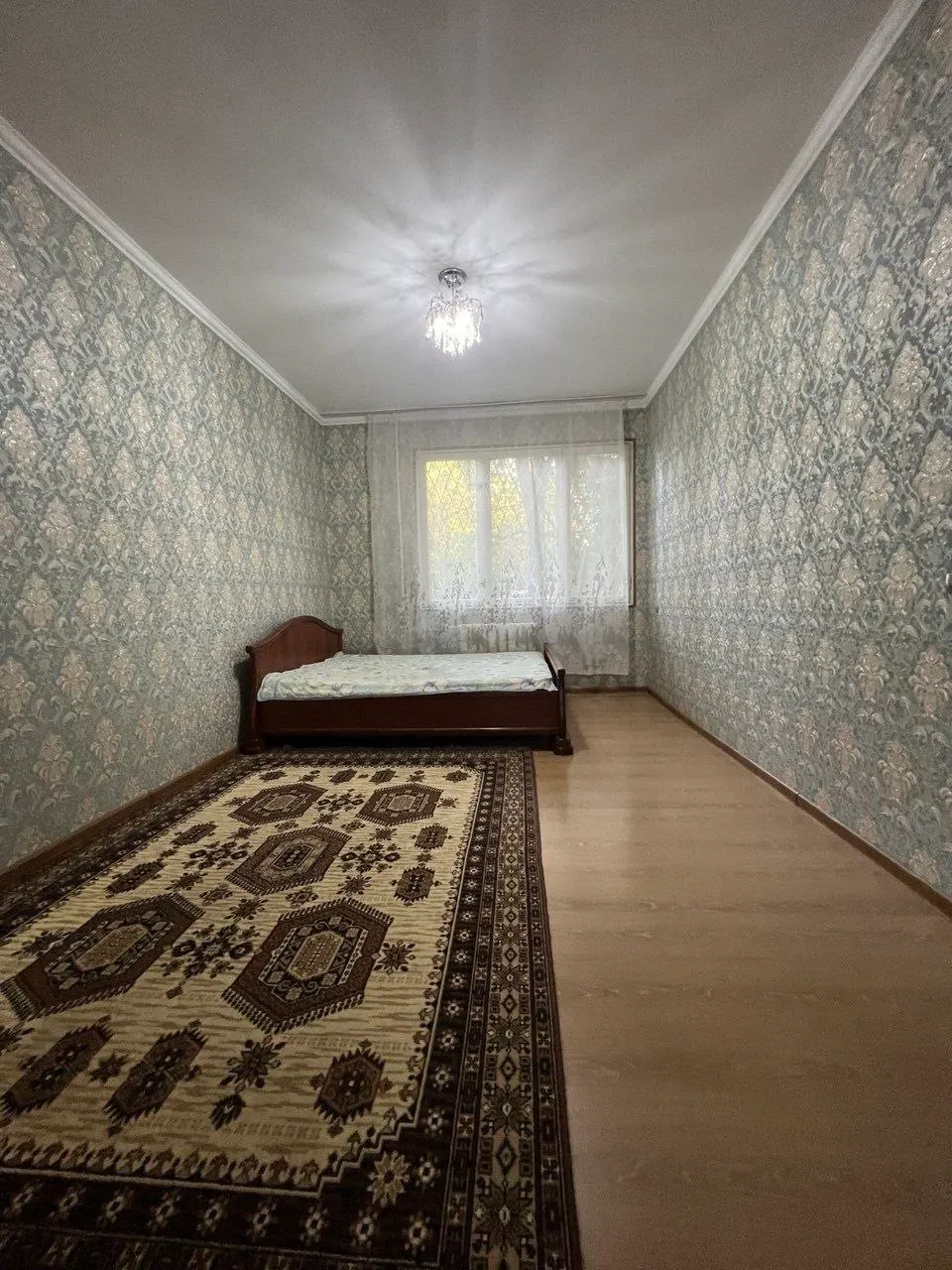 Продаётся 3-комнатная квартира, 60 м², 1/4 этаж — Чиланзарский район