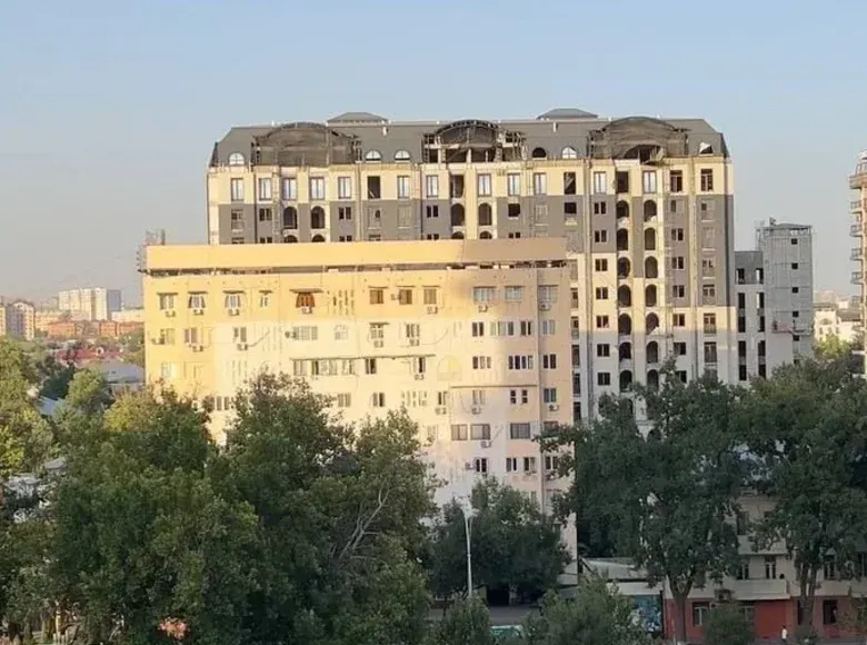 Продаётся 3-комнатная квартира, 75 м², 8/15 этаж — Яккасарайский район