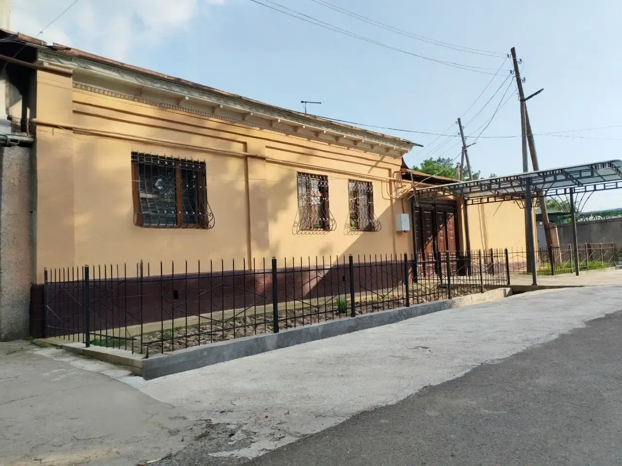 Sotiladi dala hovli, 5.8 sotix, 60 m² — Mirzo Ulugʻbek tumani