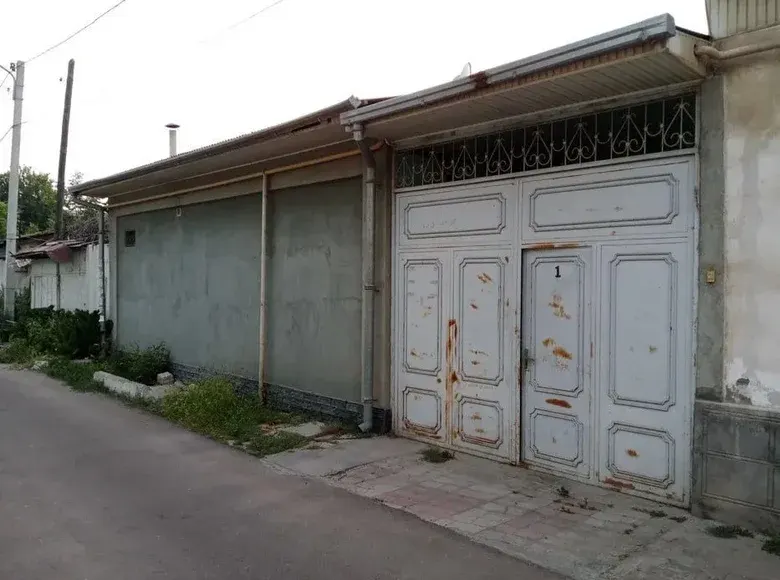 Сотилади 4 хонали ҳовли уй, 200 м² — Миробод тумани