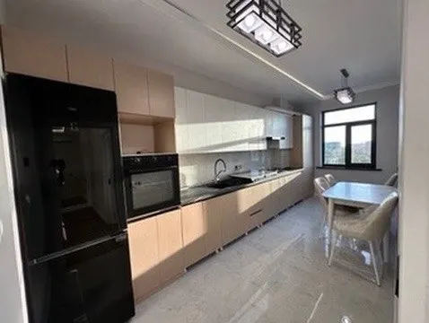 Sotiladi 3 xonali kvartira, 80 m², 8/10 qavat — Yunusobod tumani