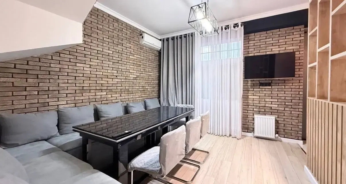 Продаётся 5-комнатная квартира, 140 м², 8/9 этаж — Юнусабадский район