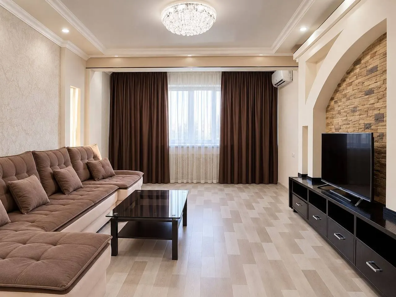 Продаётся 4-комнатная квартира, 115 м², 3/5 этаж — Мирабадский район