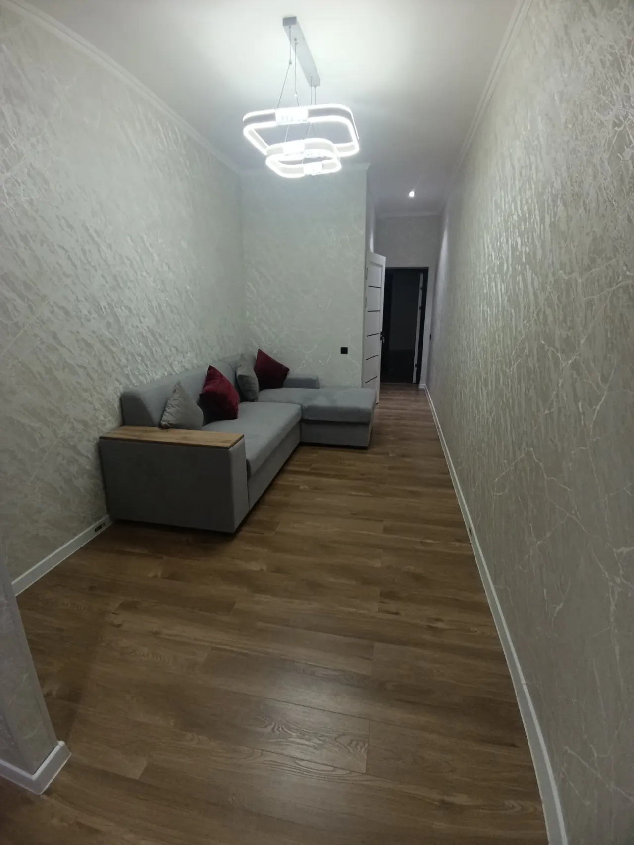 Сотилади 1 хонали квартира, 18 м², 1/2 қават — Мирзо Улуғбек тумани