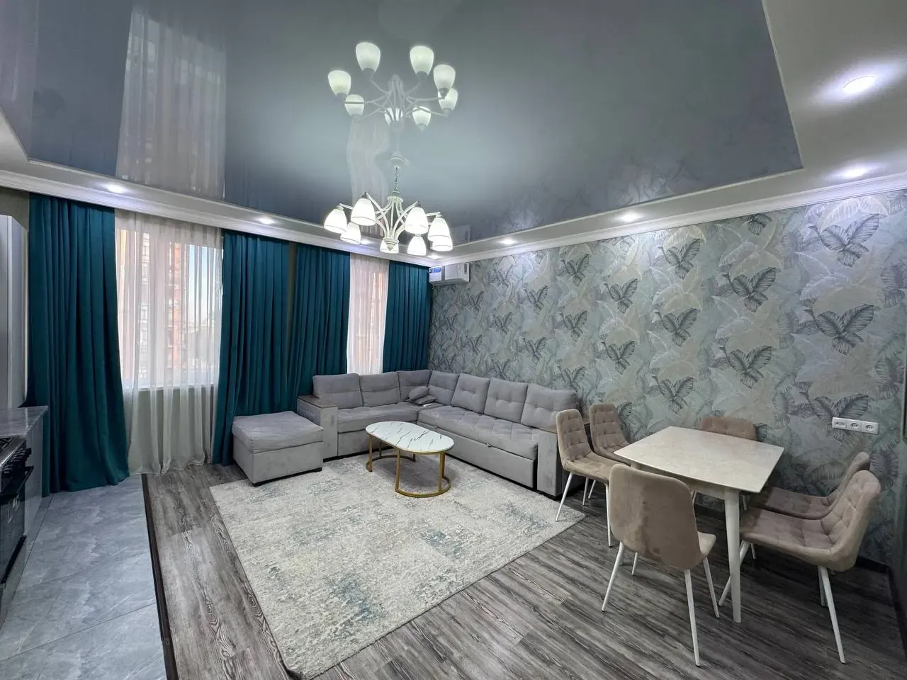 Sotiladi 3 xonali kvartira, 97 m², 4/8 qavat — Mirzo Ulugʻbek tumani