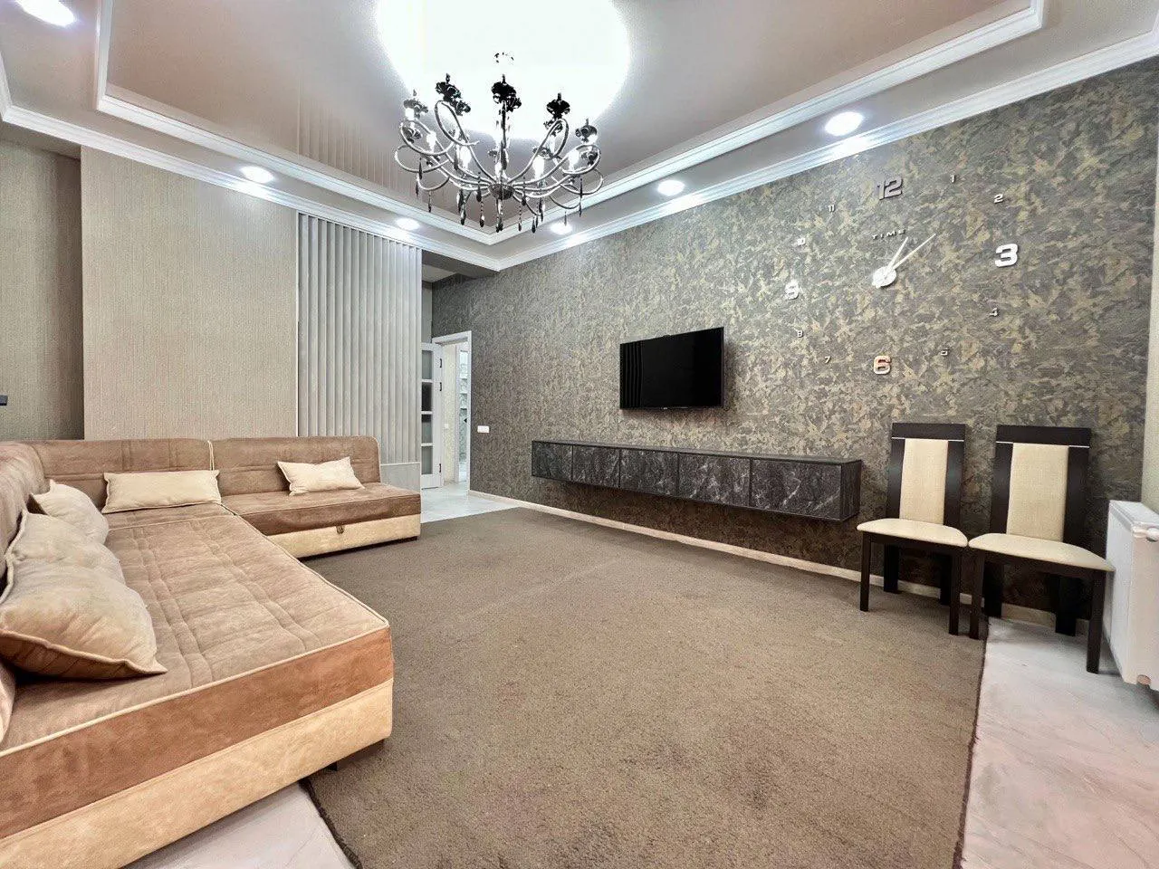 Sotiladi 2 xonali kvartira, 63 m², 3/7 qavat — Mirzo Ulugʻbek tumani