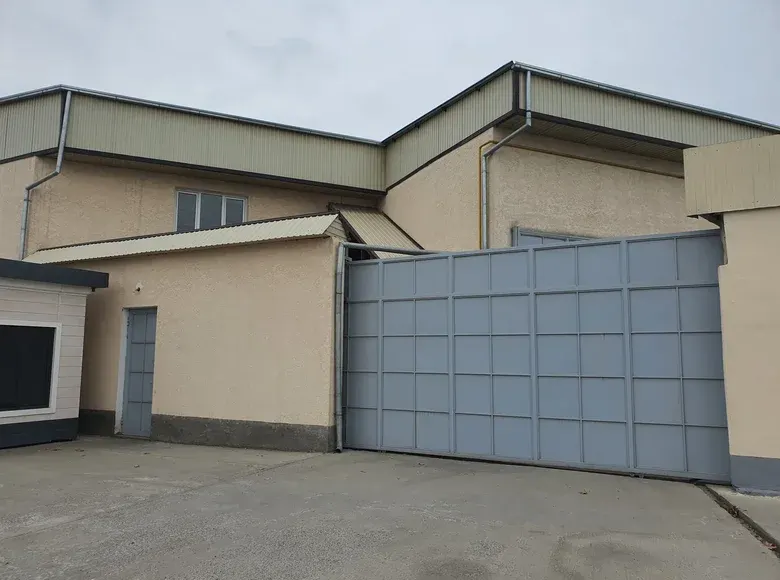 Сдаётся коммерческое помещение, 1000 м² — Чиланзарский район