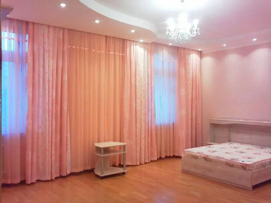 Ижарага берилади 6 хонали квартира, 300 м², 4/5 қават — Миробод тумани