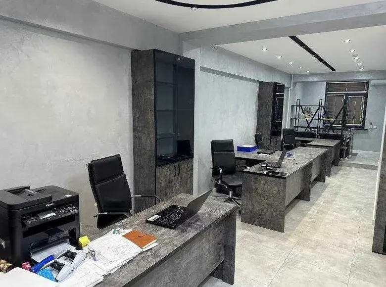 Сдаётся коммерческое помещение, 100 м², 1/1 этаж — Юнусабадский район