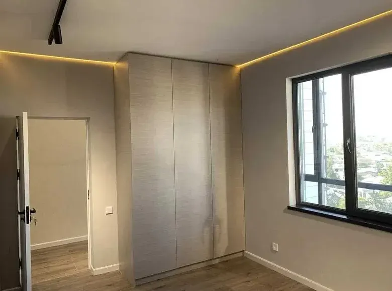 Sotiladi 2 xonali kvartira, 60 m², 8/10 qavat — Yashnobod tumani