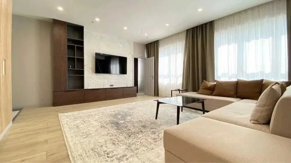 Сдаётся 3-комнатная квартира, 80 м², 5/9 этаж — Яккасарайский район